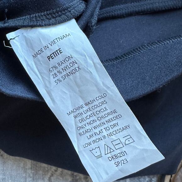 Quince Ultra-Stretch Ponte Bootcut Pants – Navy, Petite M, 29" Inseam (NWOT) - Picture 5 of 6